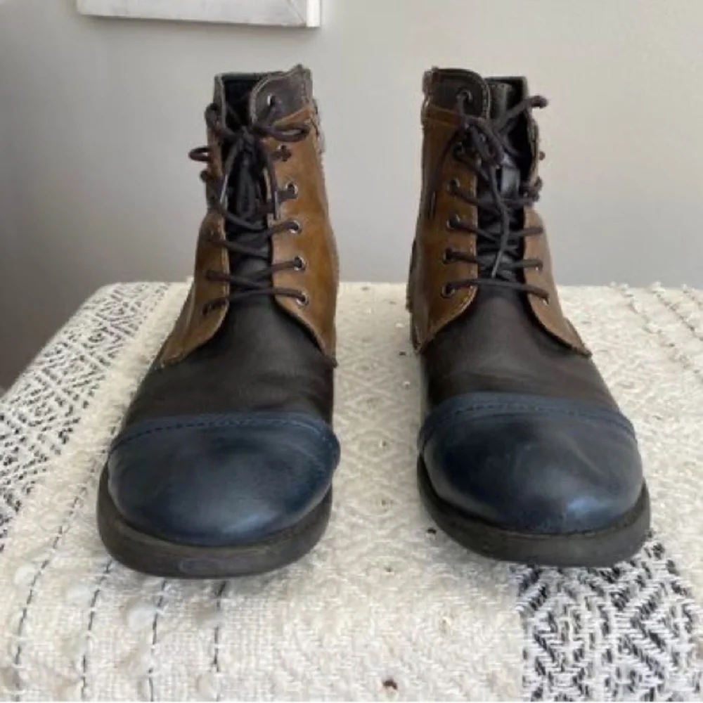 REIKER Lace-Up / Medial Zipper Boots ~ Booties Size. 39 / 8